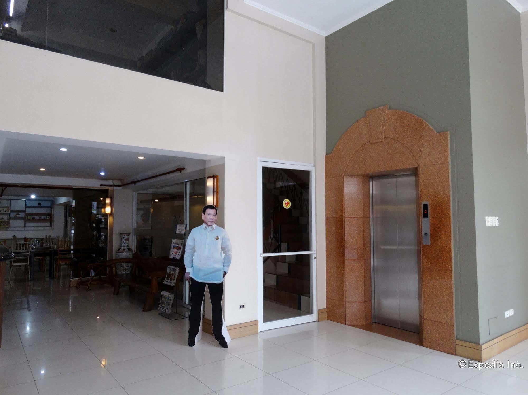 My Hotel Davao Exterior photo